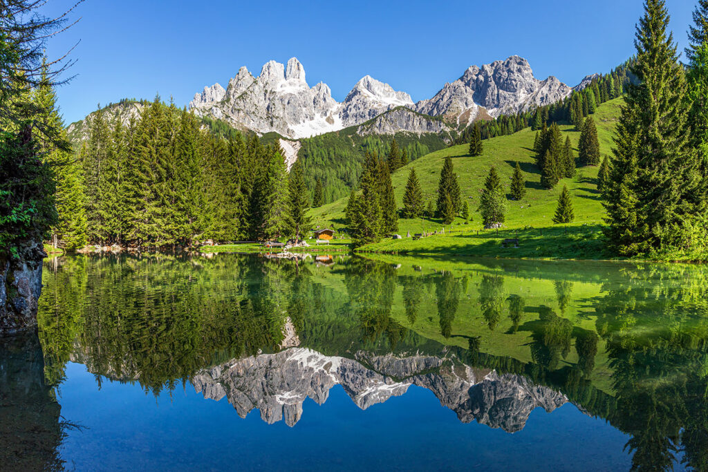 Almsee in Filzmoos - Bauernhofurlaub Mittersteghof im Salzburger Land, Österreich